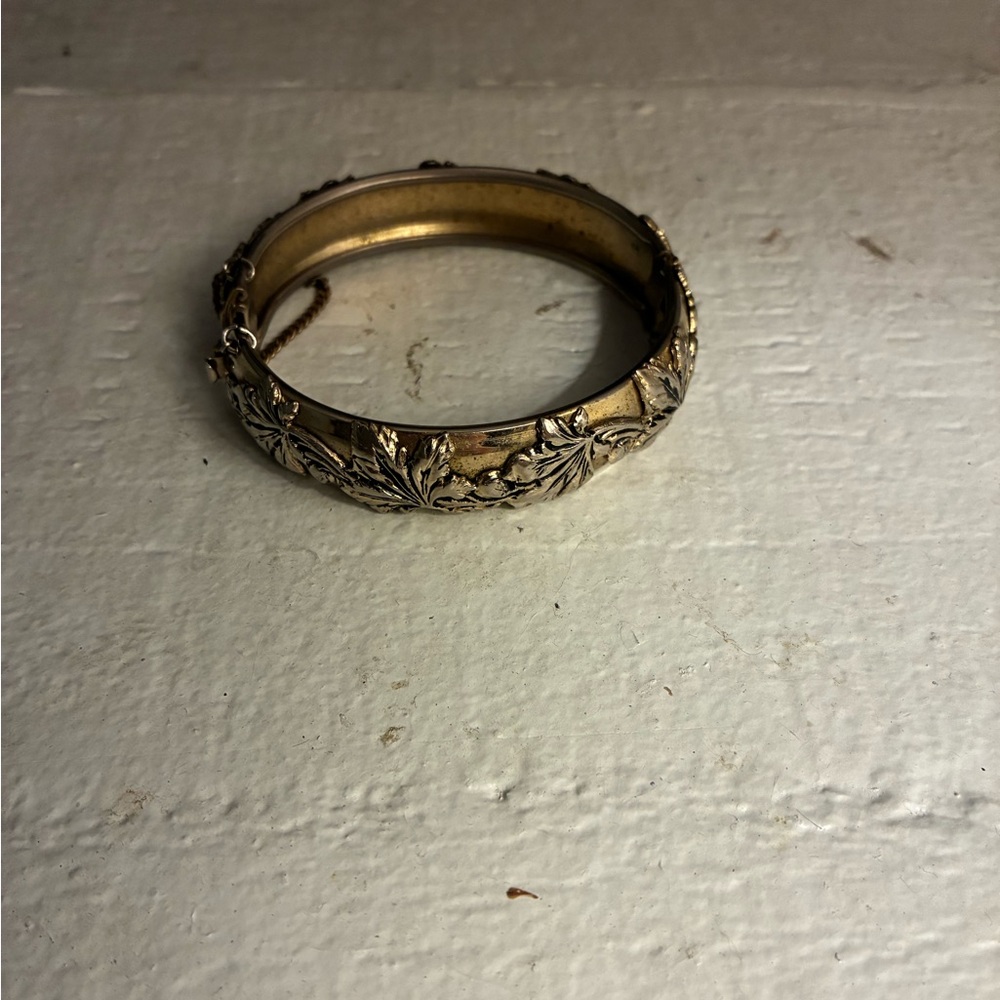 Elegant Gold Floral Bangle Set